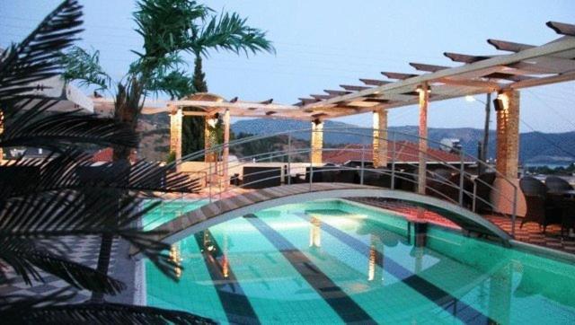 Selefkos Palace Igumeníca Kültér fotó